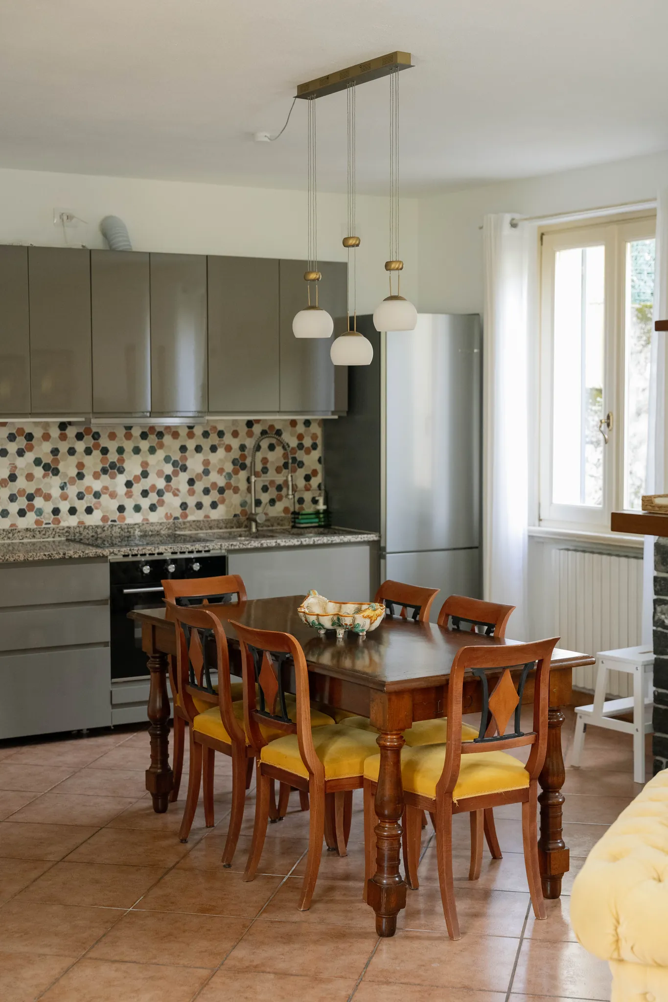 Wohnzimmer & Küche · Küchenbereich (3) – Cà de Sura