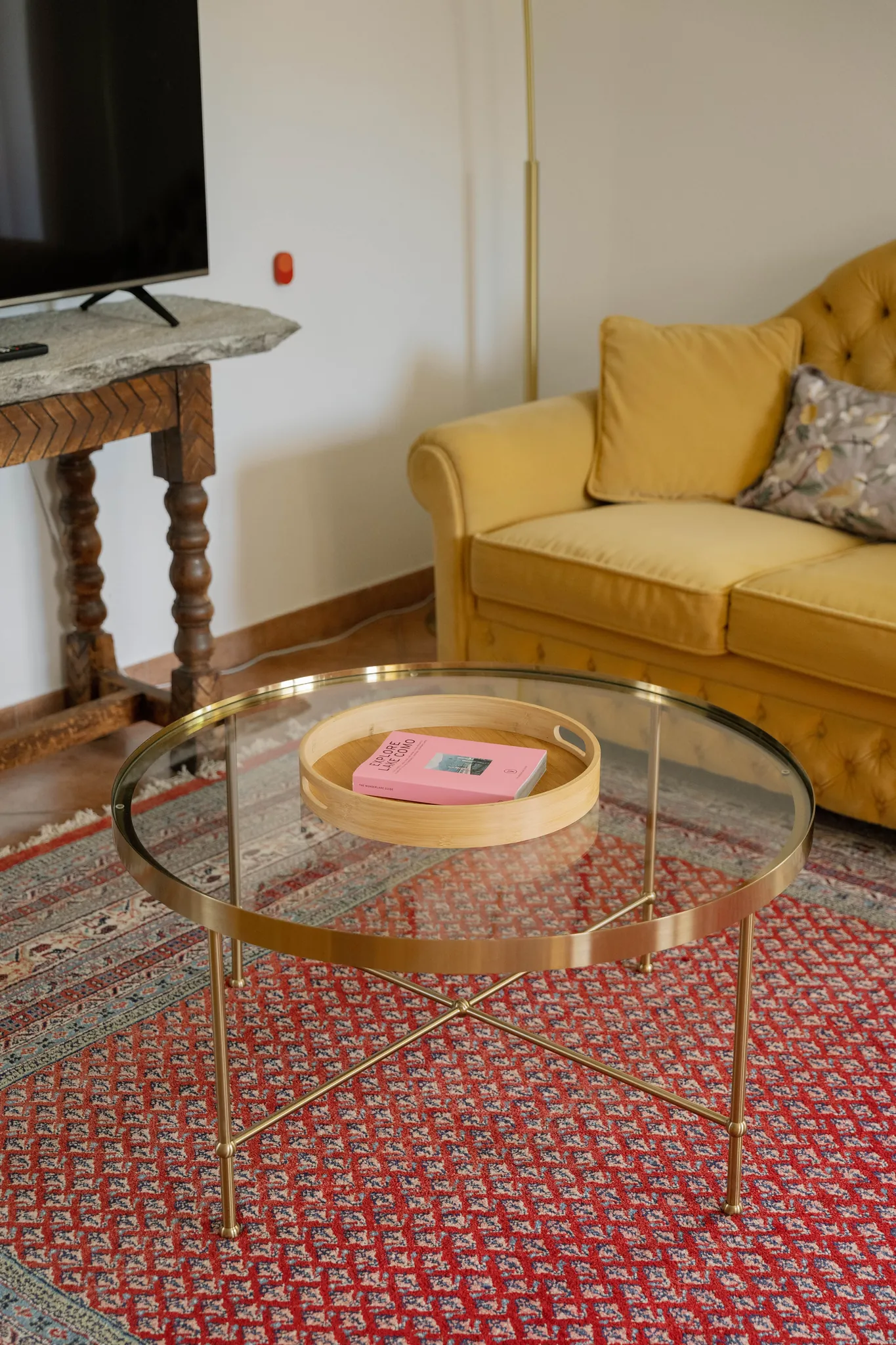 Wohnzimmer & Küche · Detail (3) – Cà de Sura