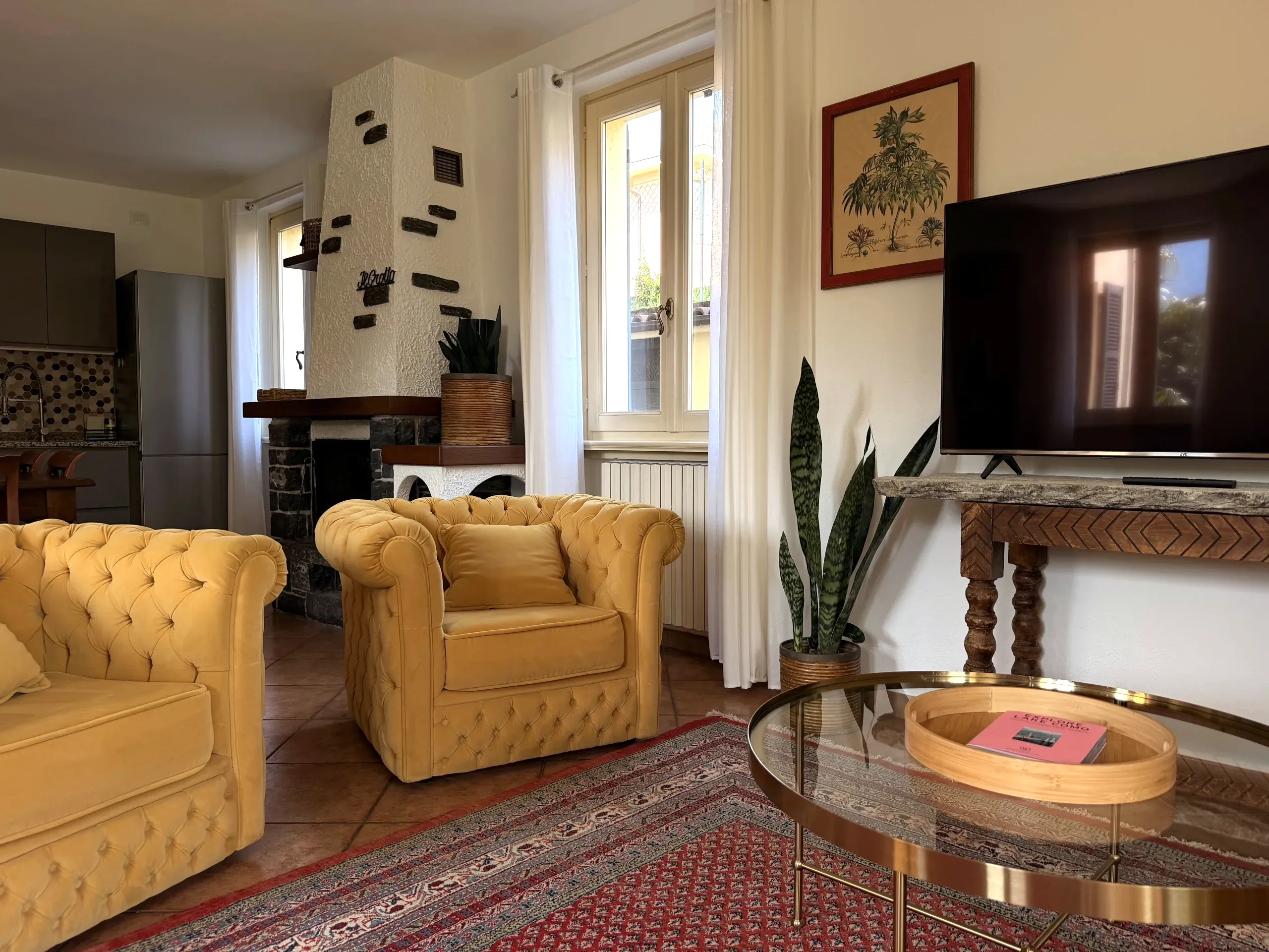 Wohnzimmer & Küche (15) – Cà de Sura